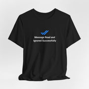 T-shirt uomo scura con grafica personalizzata Ignorato