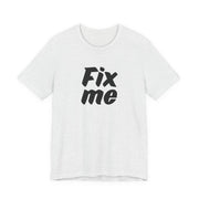 T-shirt uomo con grafica personalizzata Aggiustami