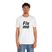 T-shirt uomo con grafica personalizzata Aggiustami