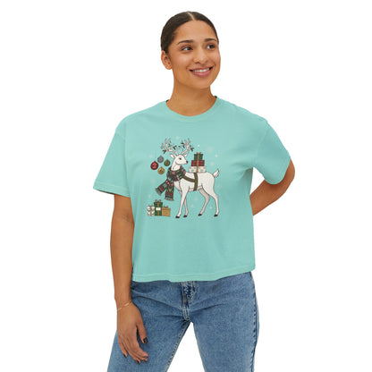 T-shirt boxy da donna con cervo natalizio