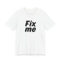T-shirt uomo con grafica personalizzata Aggiustami