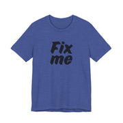 T-shirt uomo con grafica personalizzata Aggiustami