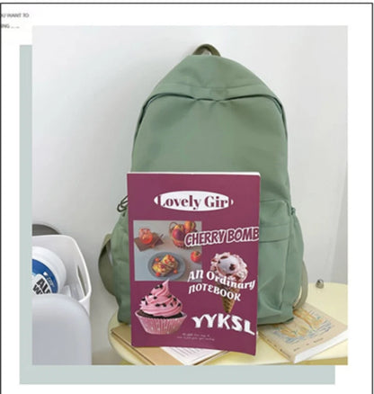 Zaino scuola personalizzato con nome ricamato in nylon – Modello B